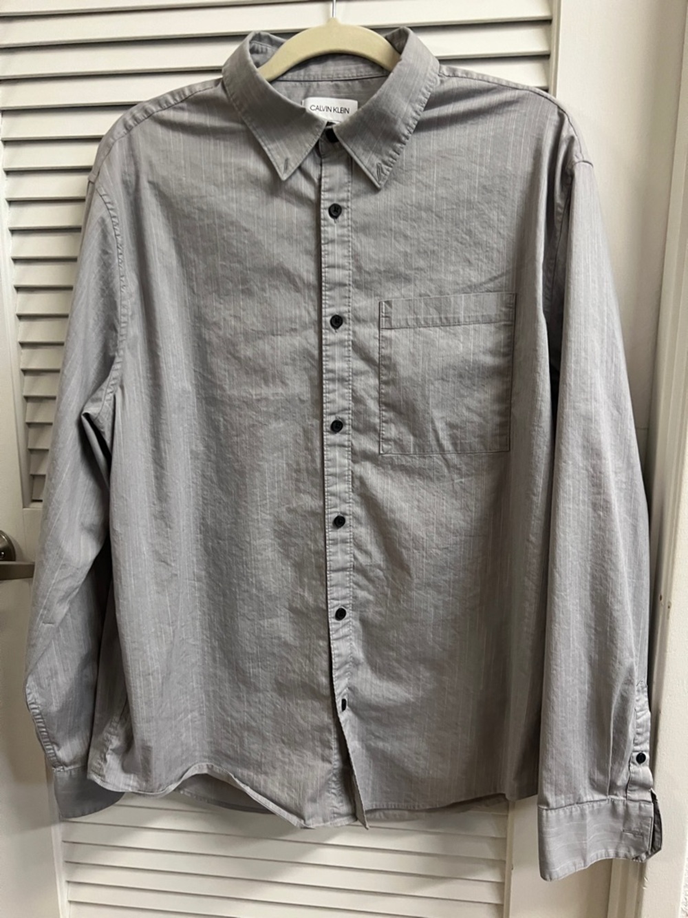 Calvin Klein Light Gray Men's Long-Sleeve Button-Down Shirt